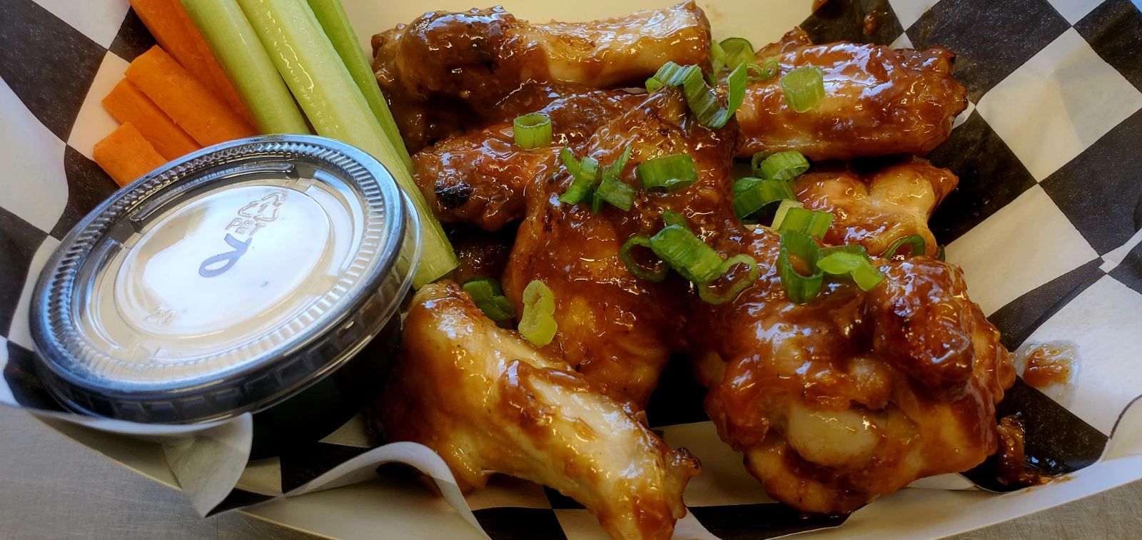 You are currently viewing Peanut Curry Wings