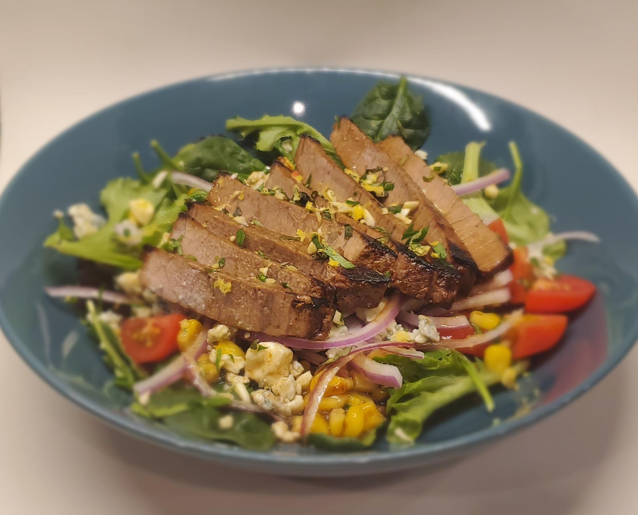 Read more about the article Balsamic Steak Salad